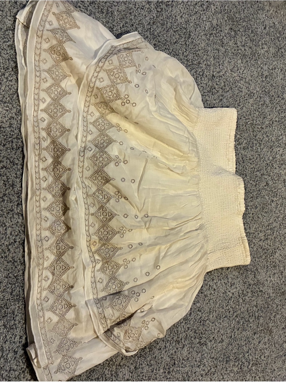 White House Black Market Cream Embroidered Smocked Mini Skirt